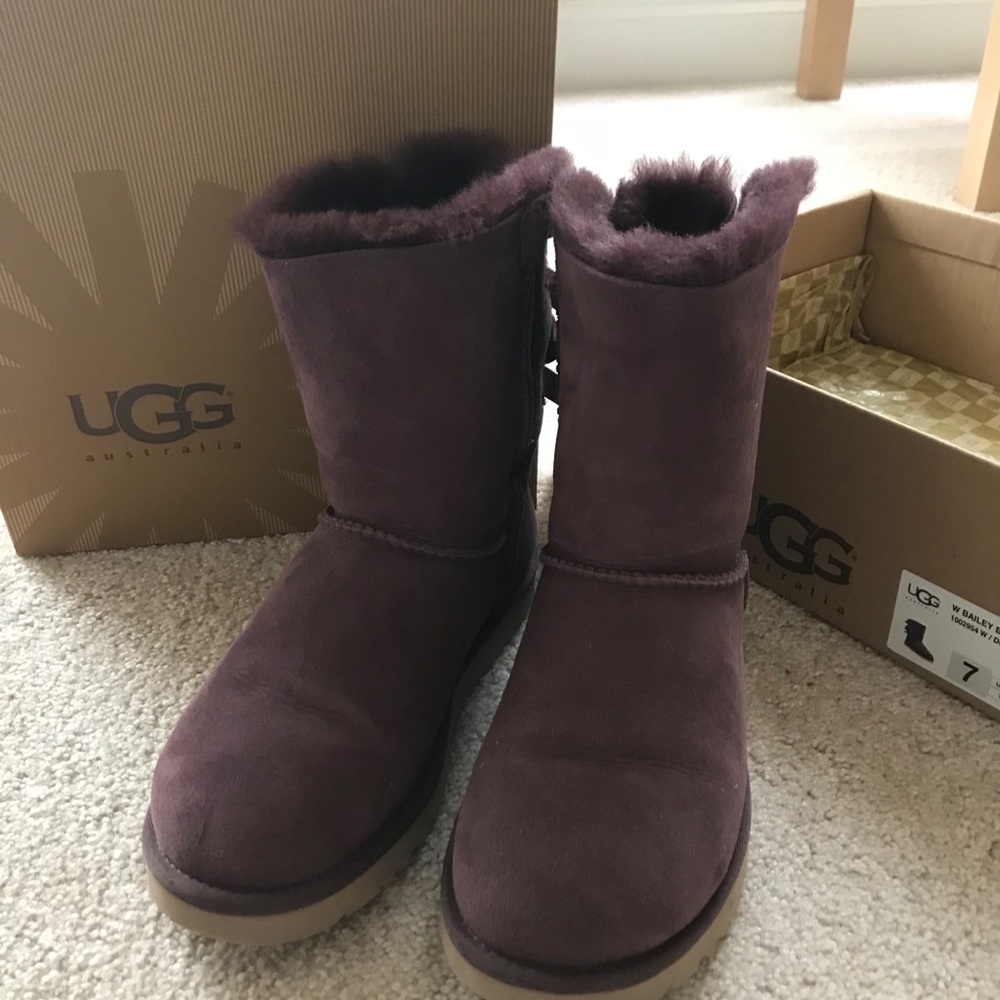 Ugg Bailey Bow Boots Excellent Condition!! - image 1